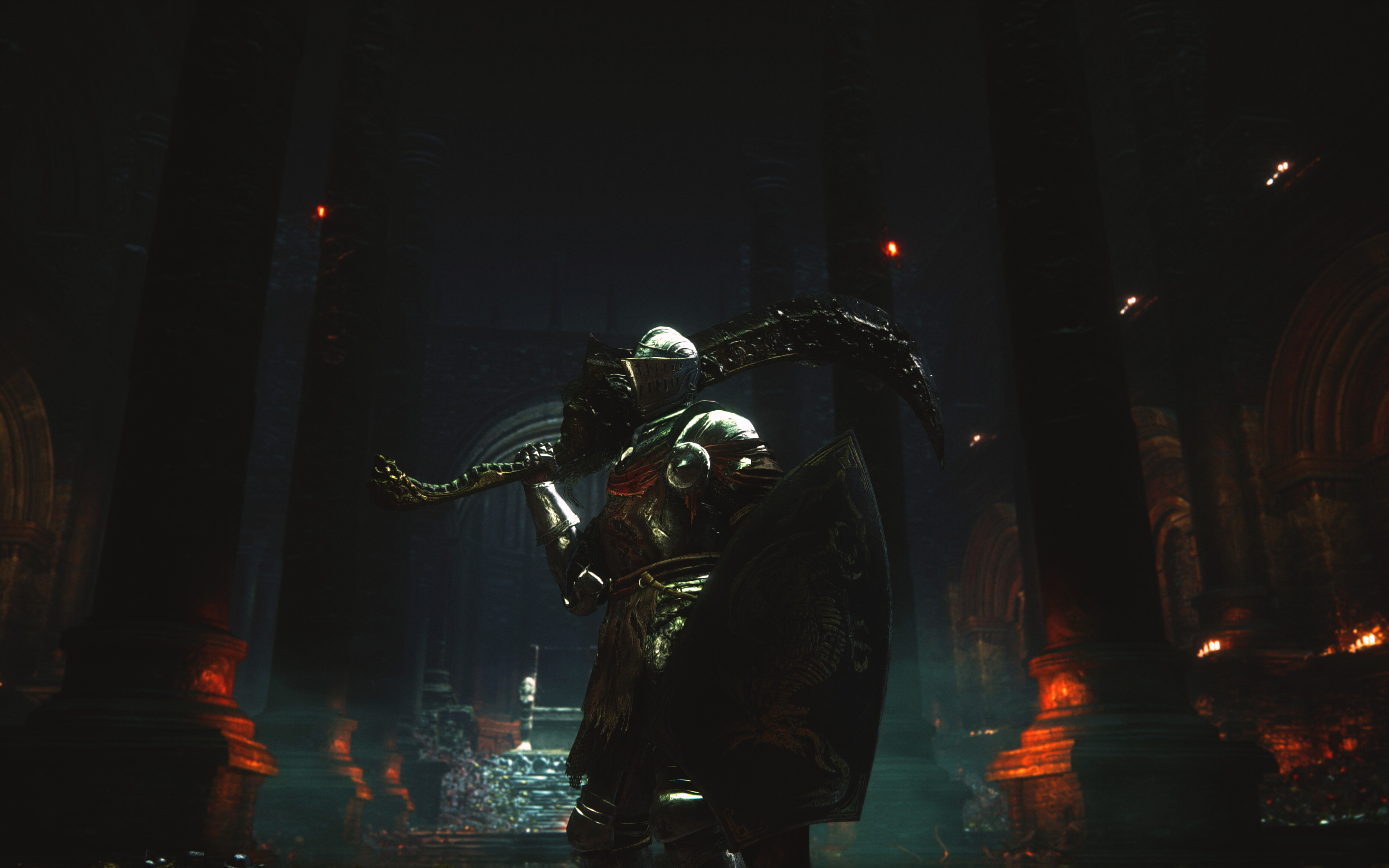 Рыцарь из Лотрика в тяжёлых, изношенных в боях доспехах из видеоигры Dark Souls III: The Ringed City.